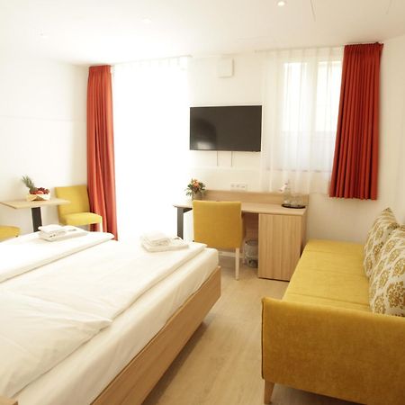 Hotel Adria Muenchen Ngoại thất bức ảnh