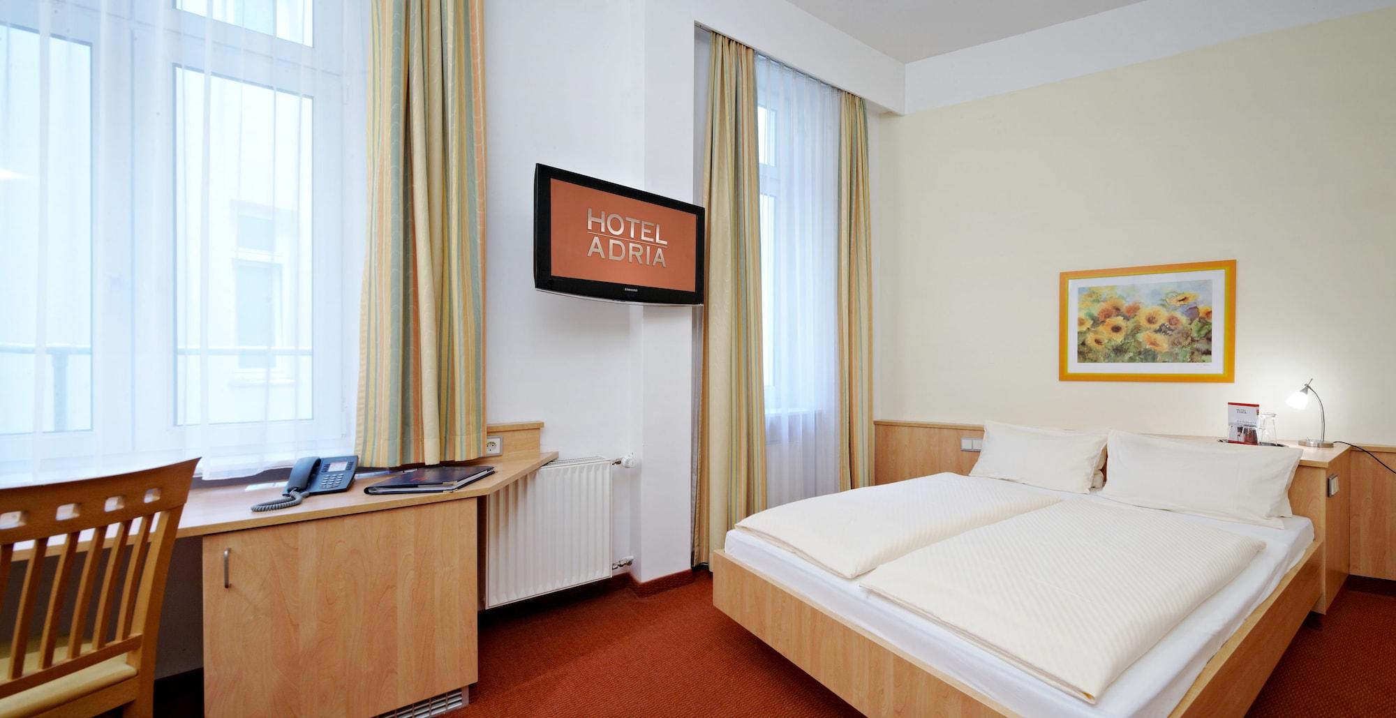 Hotel Adria Muenchen Ngoại thất bức ảnh
