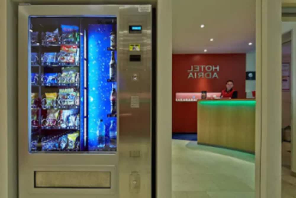 Hotel Adria Muenchen Ngoại thất bức ảnh