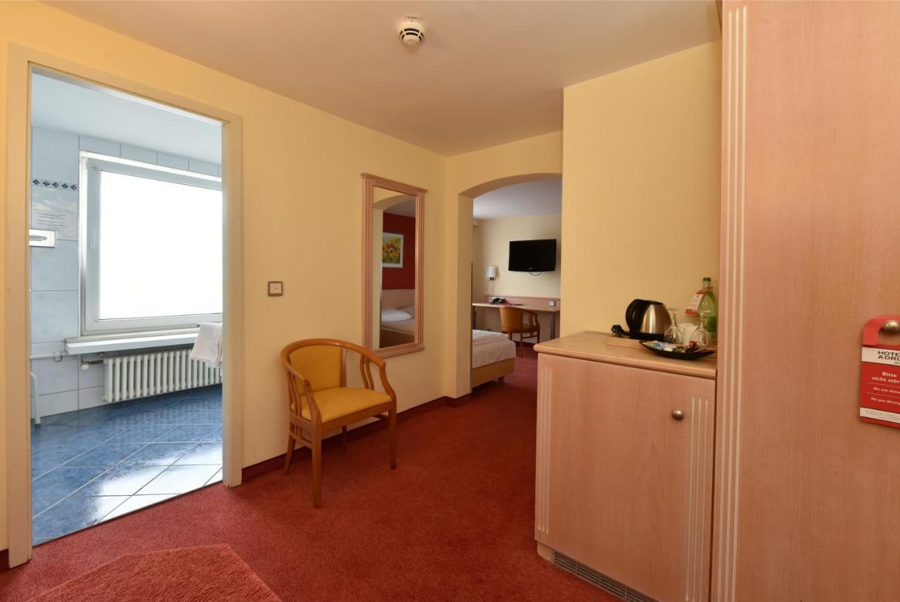 Hotel Adria Muenchen Ngoại thất bức ảnh