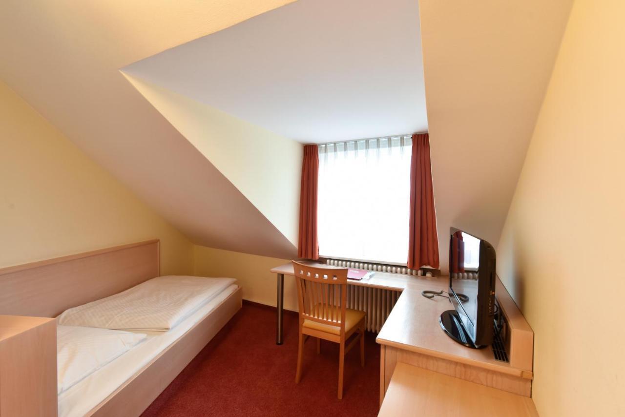 Hotel Adria Muenchen Ngoại thất bức ảnh