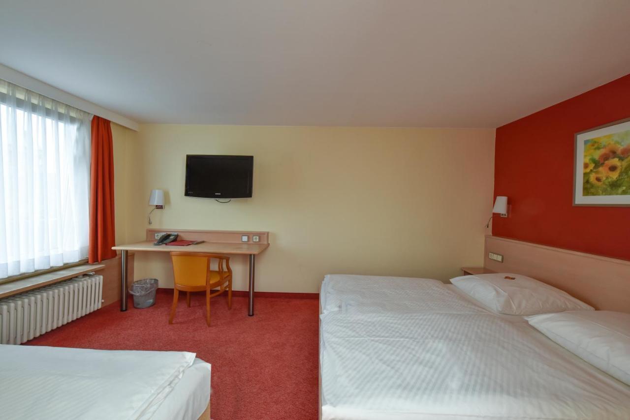Hotel Adria Muenchen Ngoại thất bức ảnh