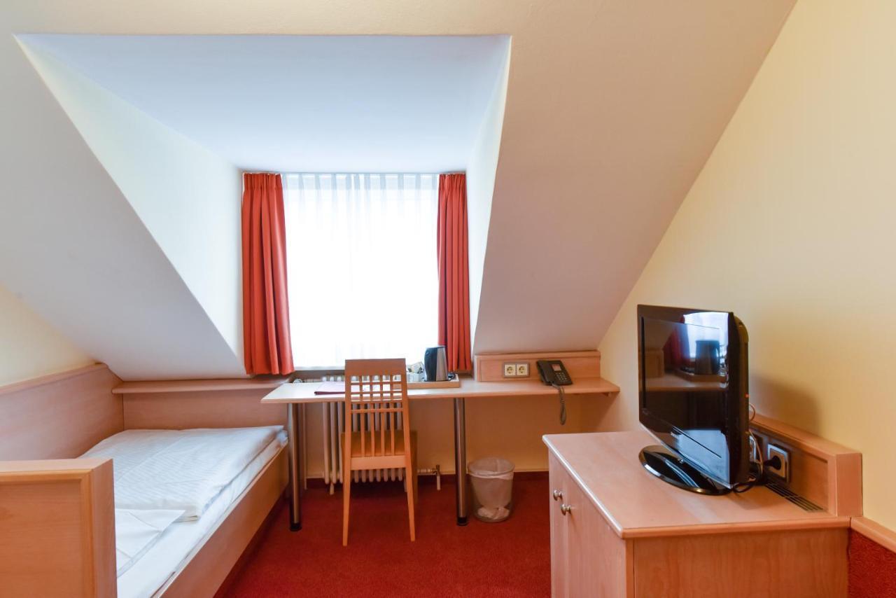 Hotel Adria Muenchen Ngoại thất bức ảnh