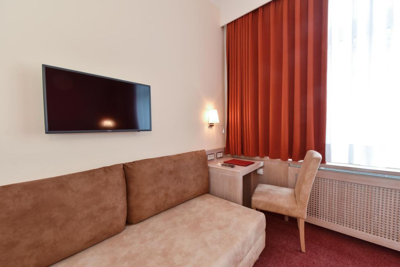 Hotel Adria Muenchen Ngoại thất bức ảnh