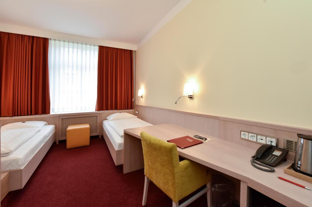 Hotel Adria Muenchen Ngoại thất bức ảnh