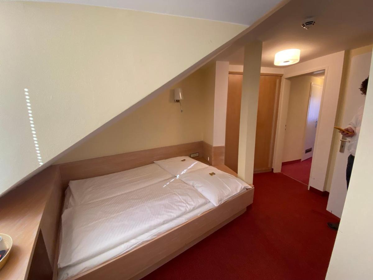 Hotel Adria Muenchen Ngoại thất bức ảnh