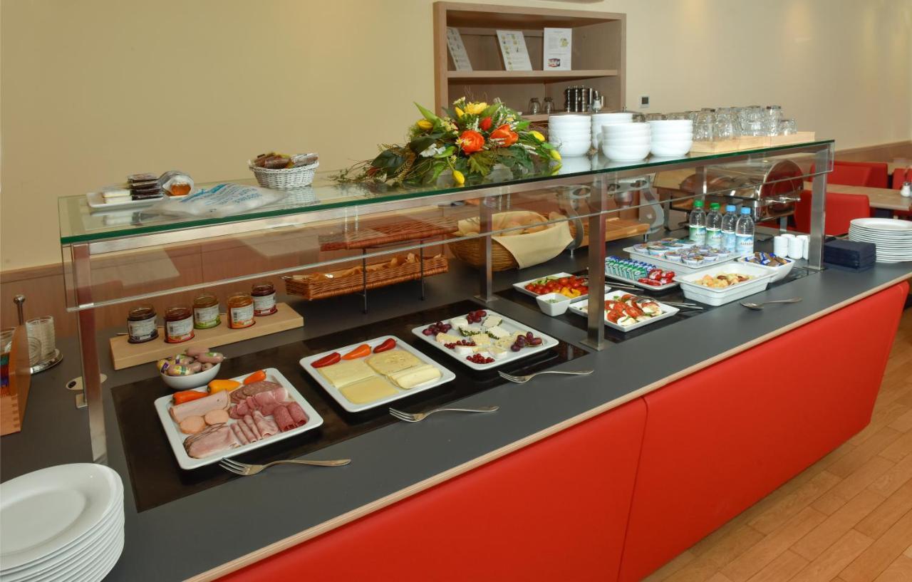 Hotel Adria Muenchen Ngoại thất bức ảnh
