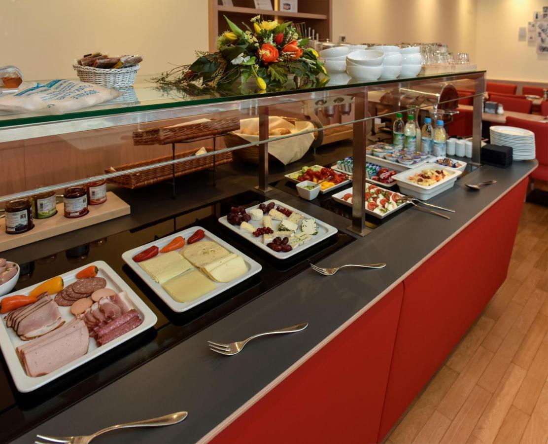Hotel Adria Muenchen Ngoại thất bức ảnh