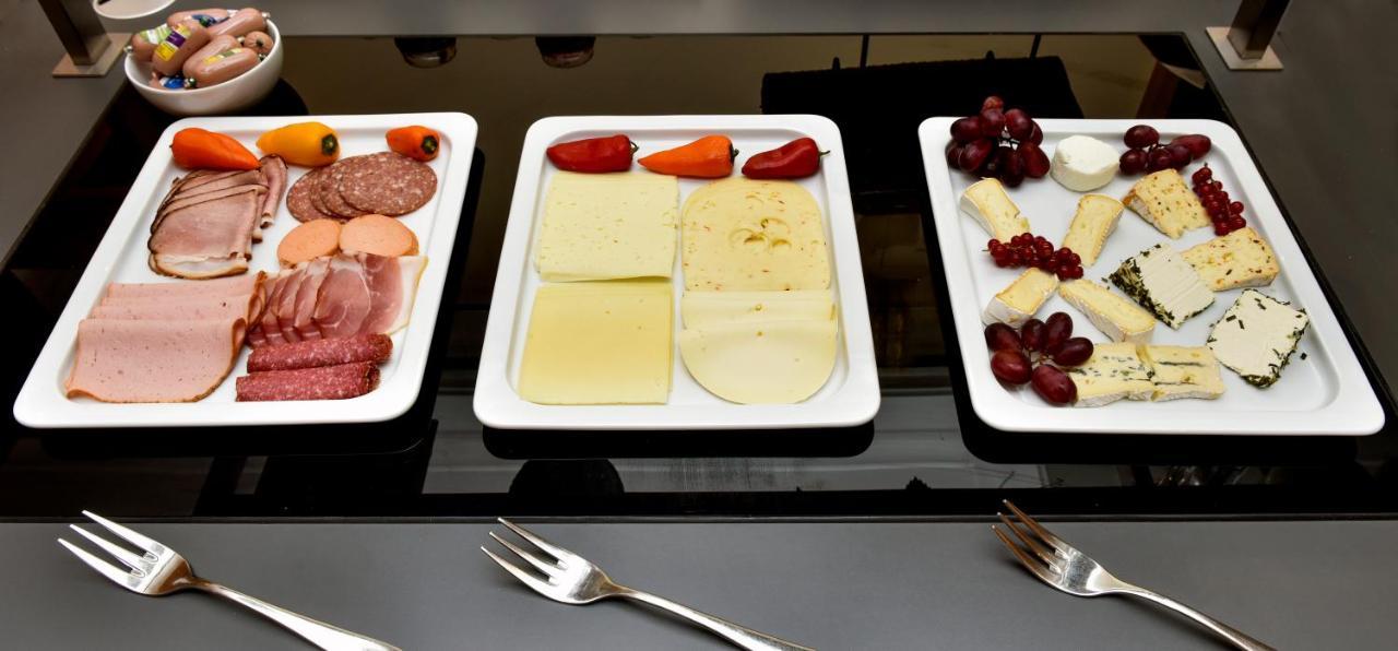 Hotel Adria Muenchen Ngoại thất bức ảnh