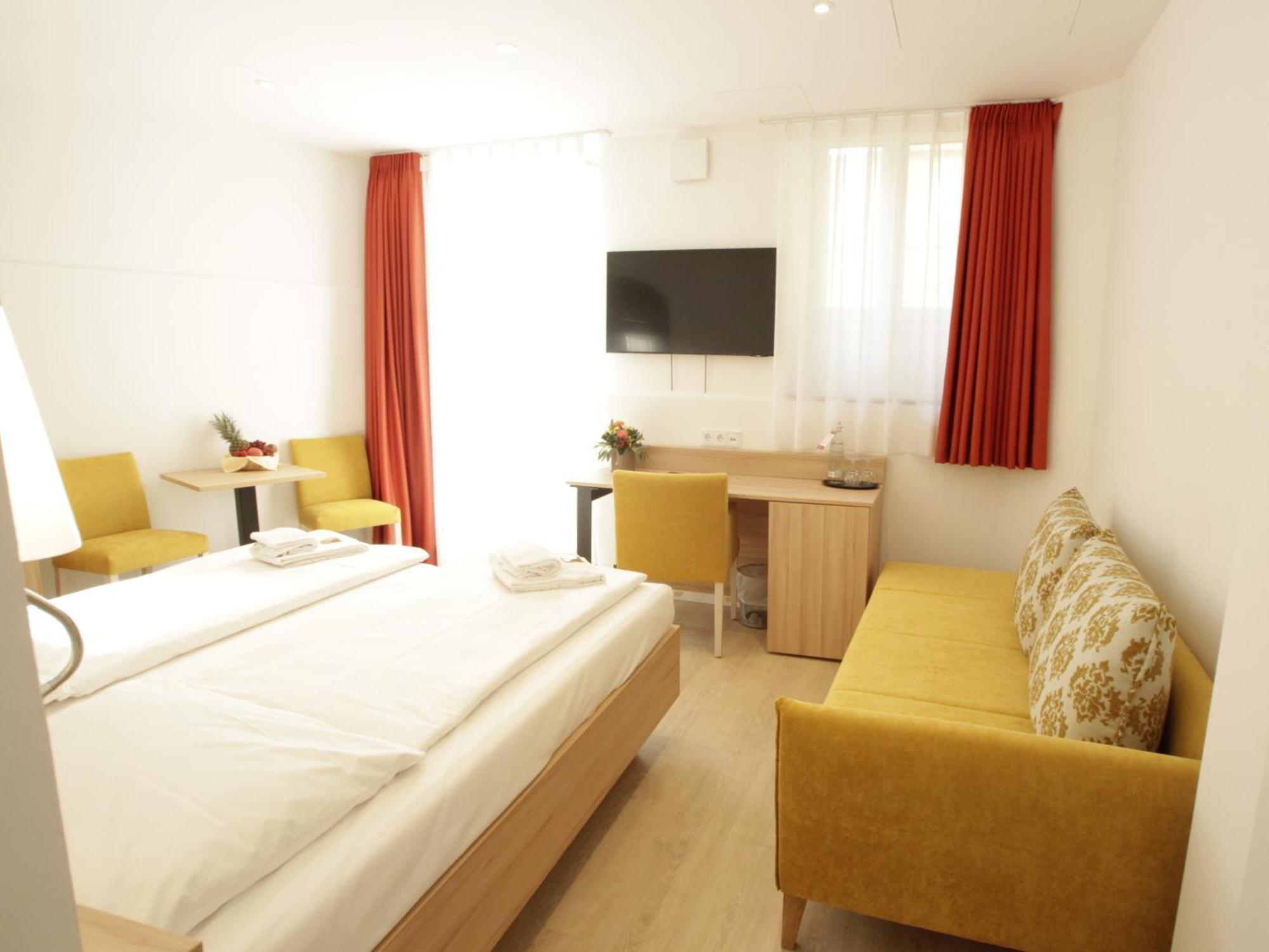 Hotel Adria Muenchen Ngoại thất bức ảnh